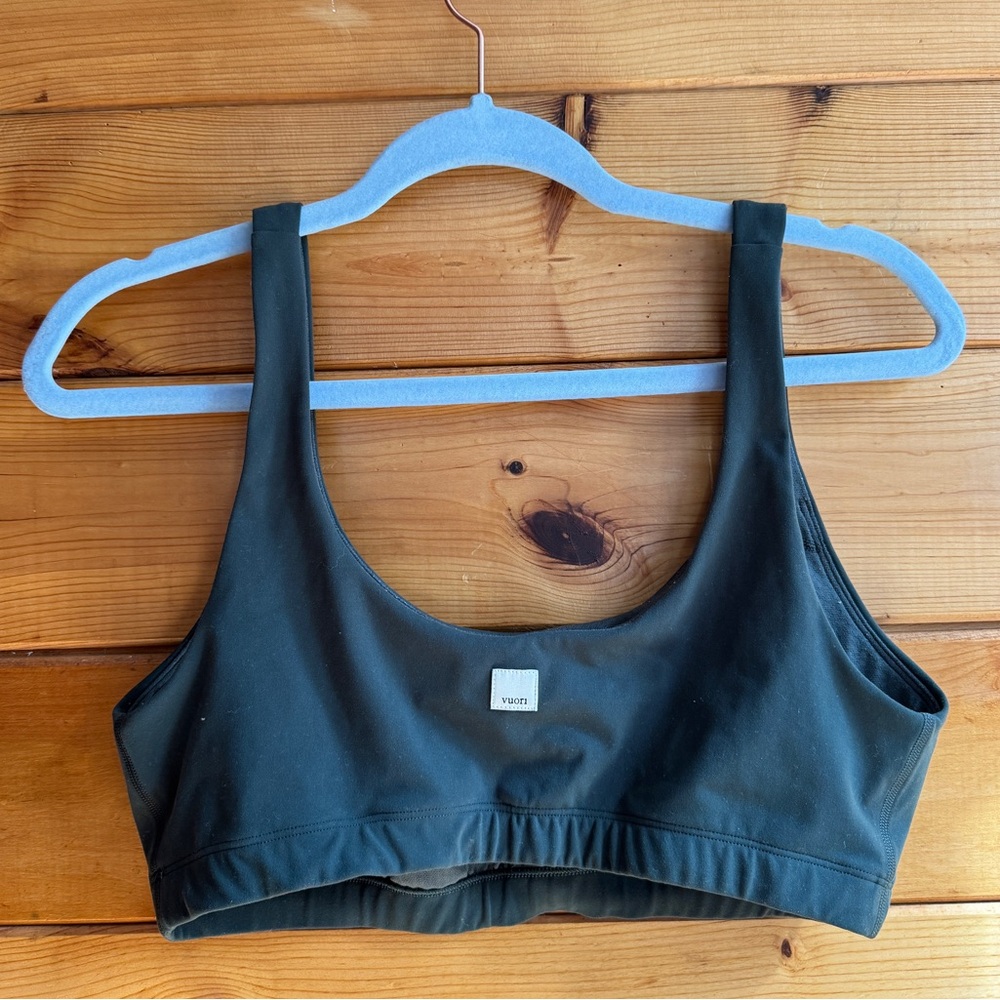 Vuori Sports Bra - Picture 2 of 4
